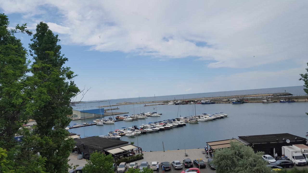 Modern Beach Apartment Constanţa Exteriör bild