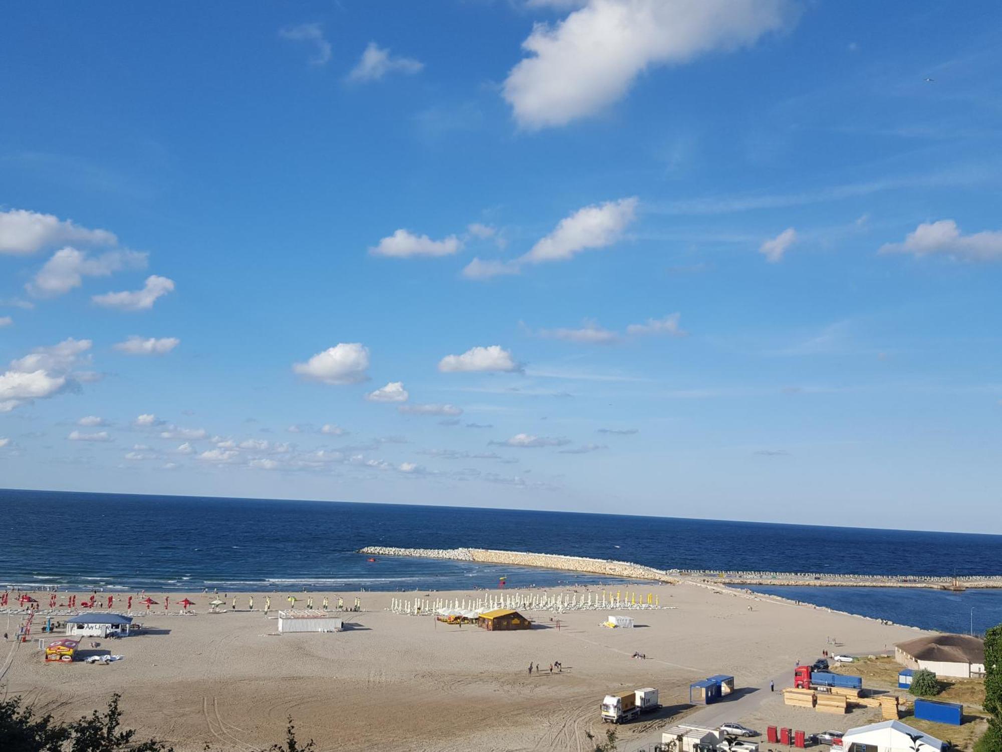 Modern Beach Apartment Constanţa Exteriör bild